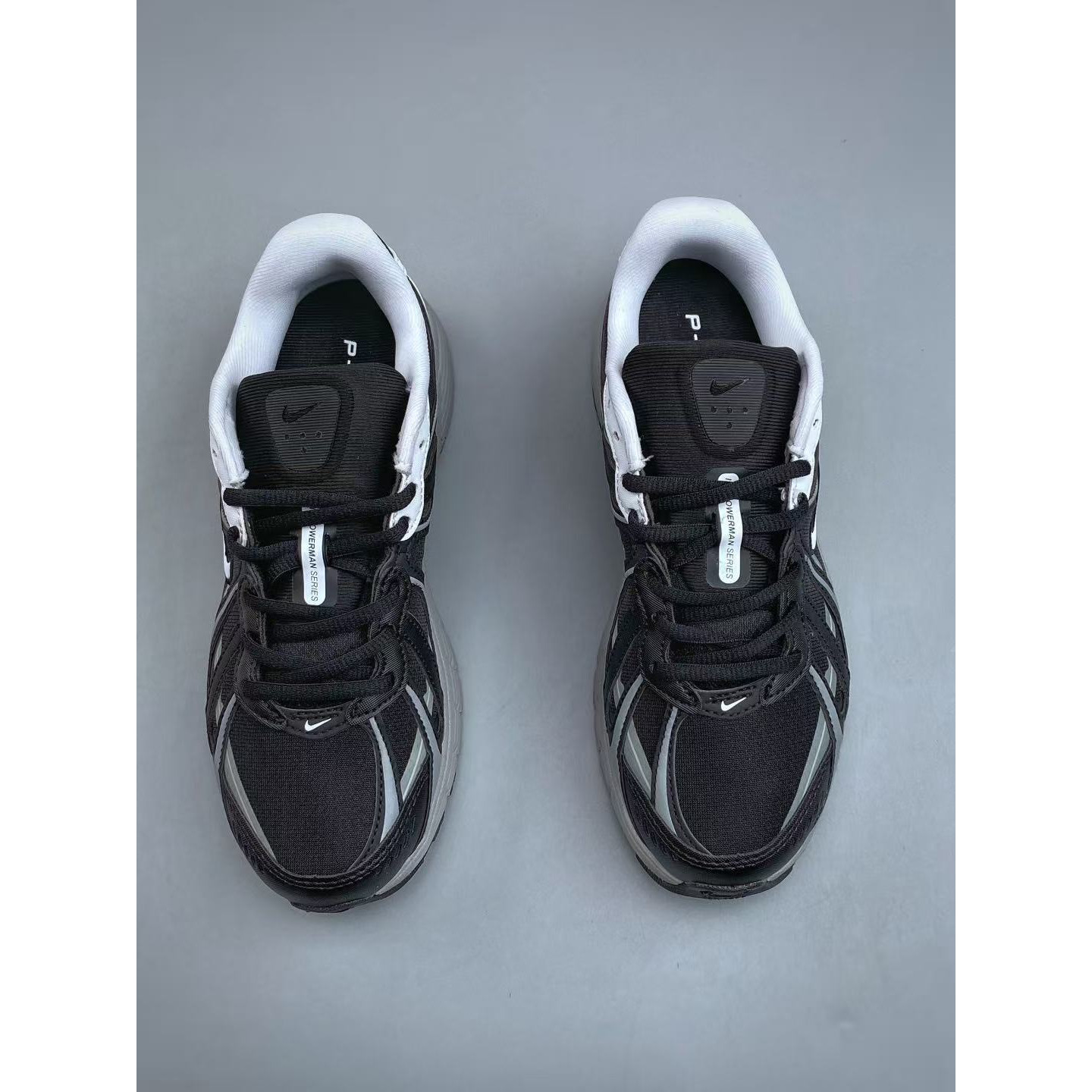 <p>Nike P-9000 休闲跑步鞋(黑)&nbsp;</p>