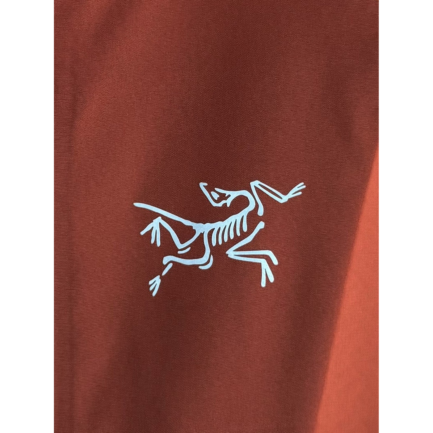 <p>Arc'teryx 软壳加薄绒冲锋衣(桔子色)</p>