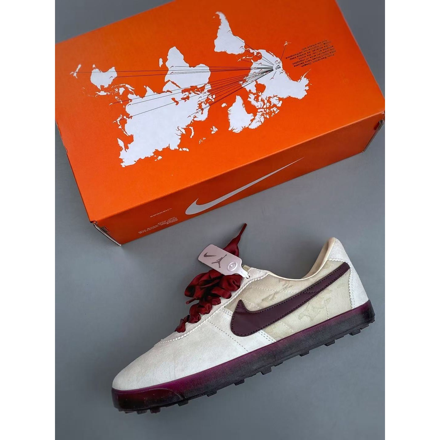 <p>NIKE ASTROGRABBER LTHR 低帮休闲板鞋</p>