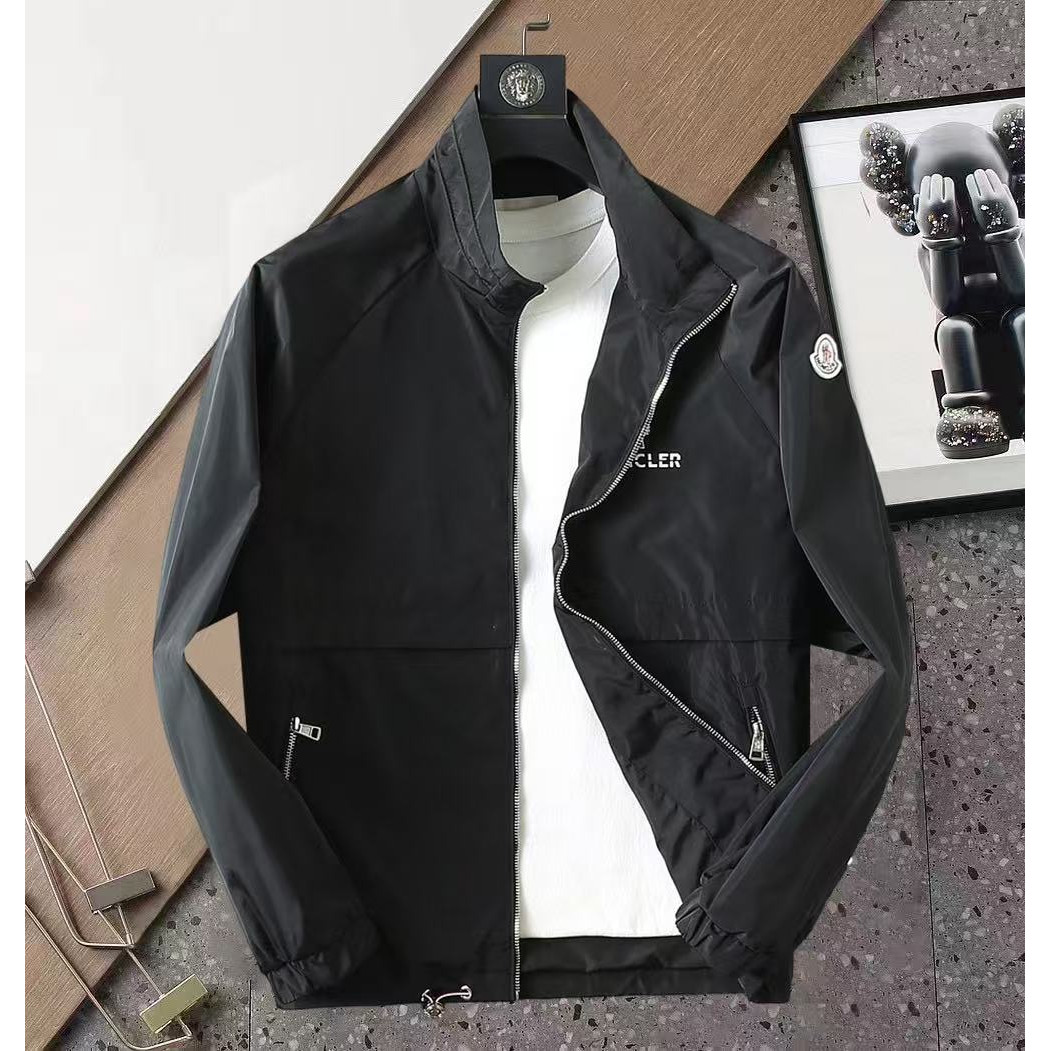 <p>MONCLER 男士夹克外套(800873)</p>