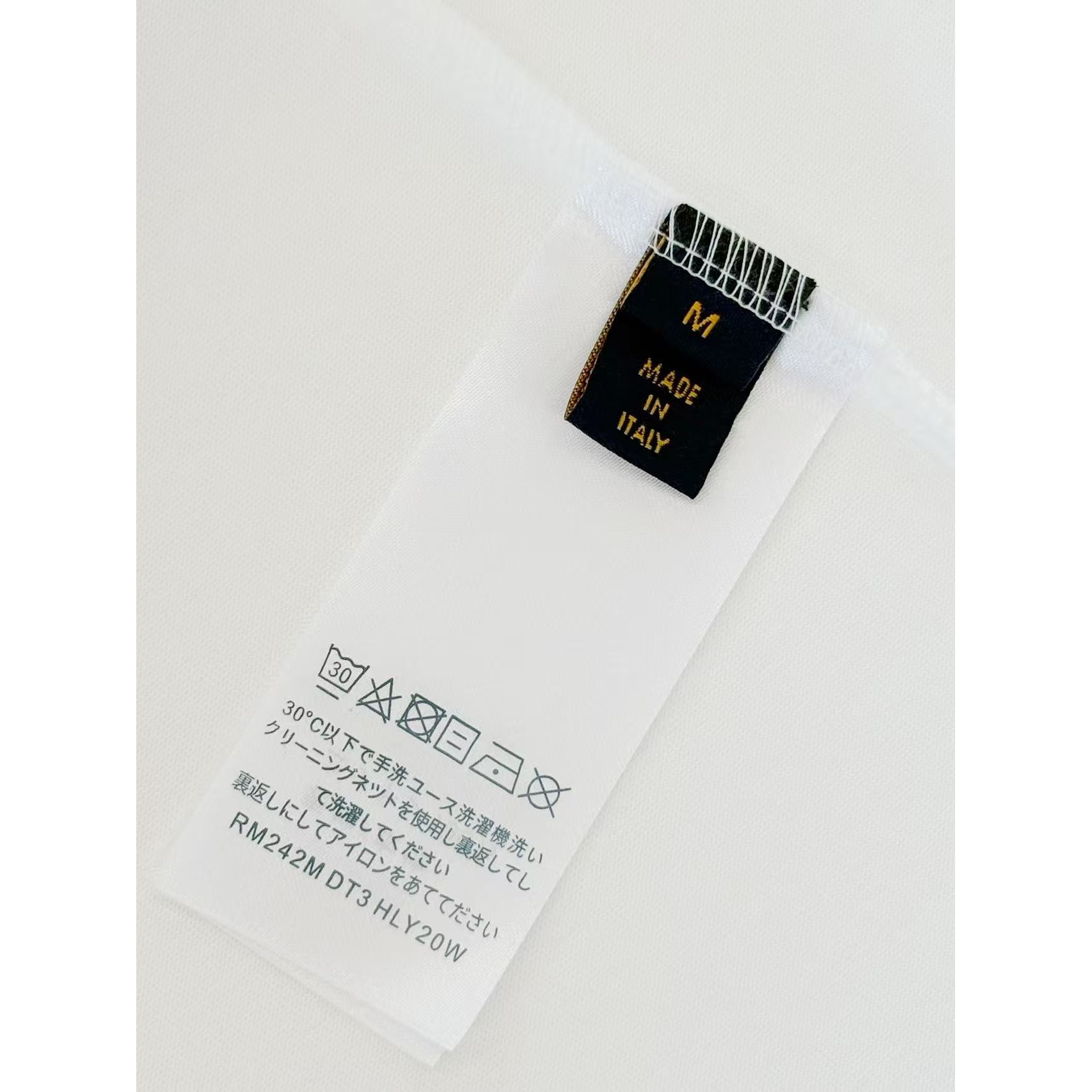 <p>LV&nbsp;短袖T恤(白)</p>