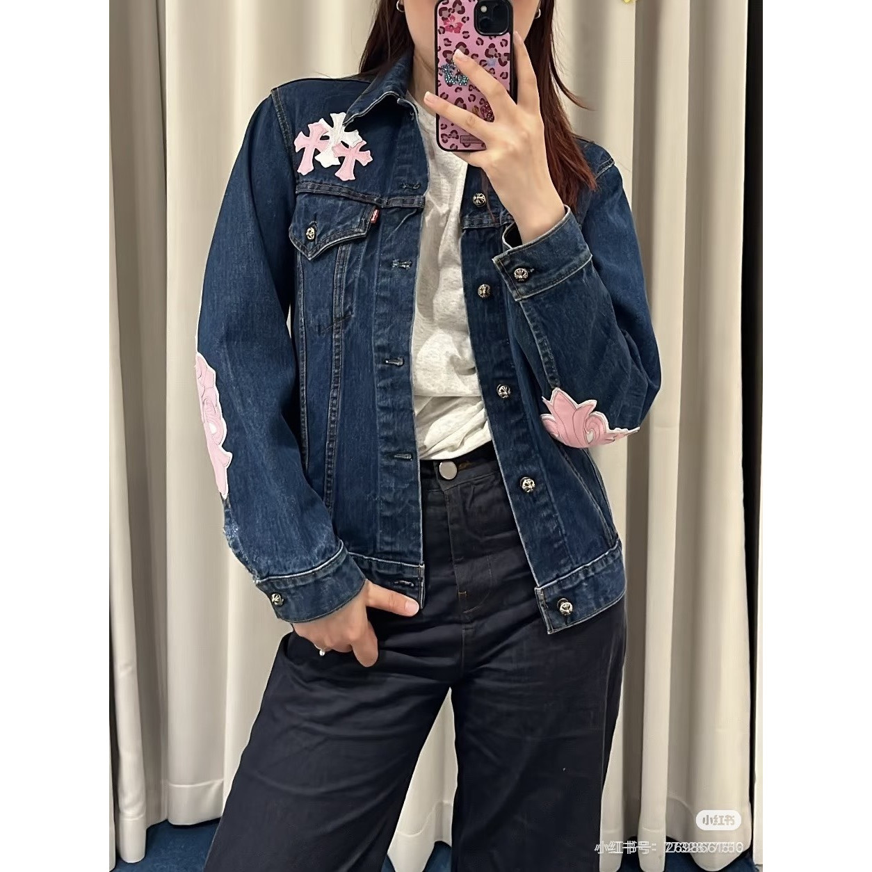 <p>CHROME HEARTS 三十字架牛仔外套</p>