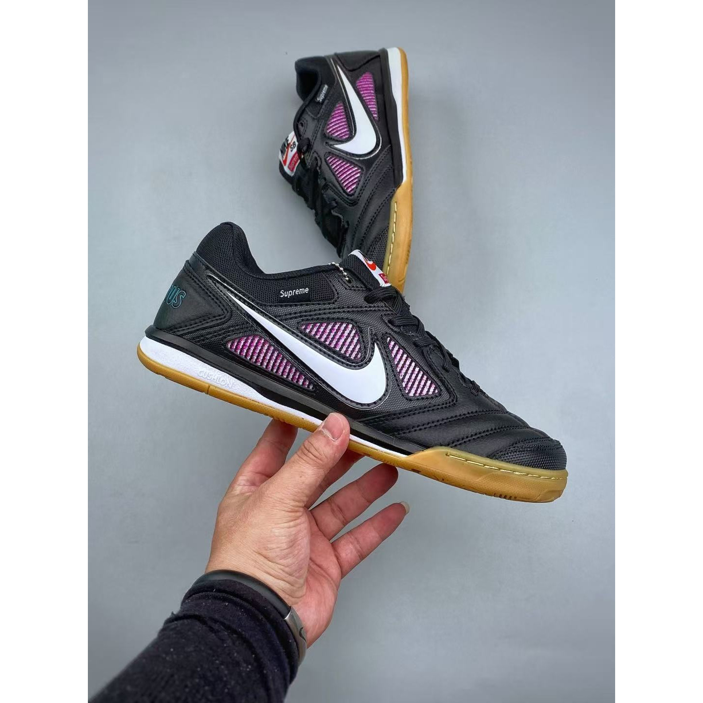 <p>NIKE GATO 低帮生活休闲鞋(紫色)</p>