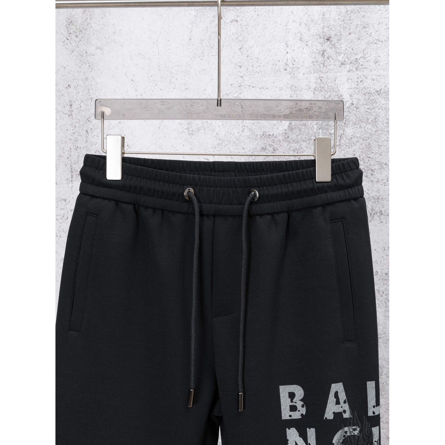 <p>Balenciaga 直筒休閒褲(黑色)</p>