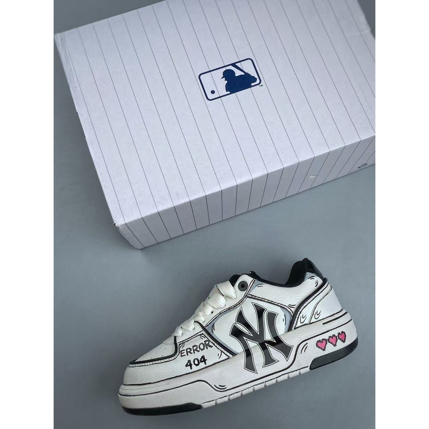 <p>MLB Chunky Liner&nbsp; 运动慢跑鞋(白)</p>
