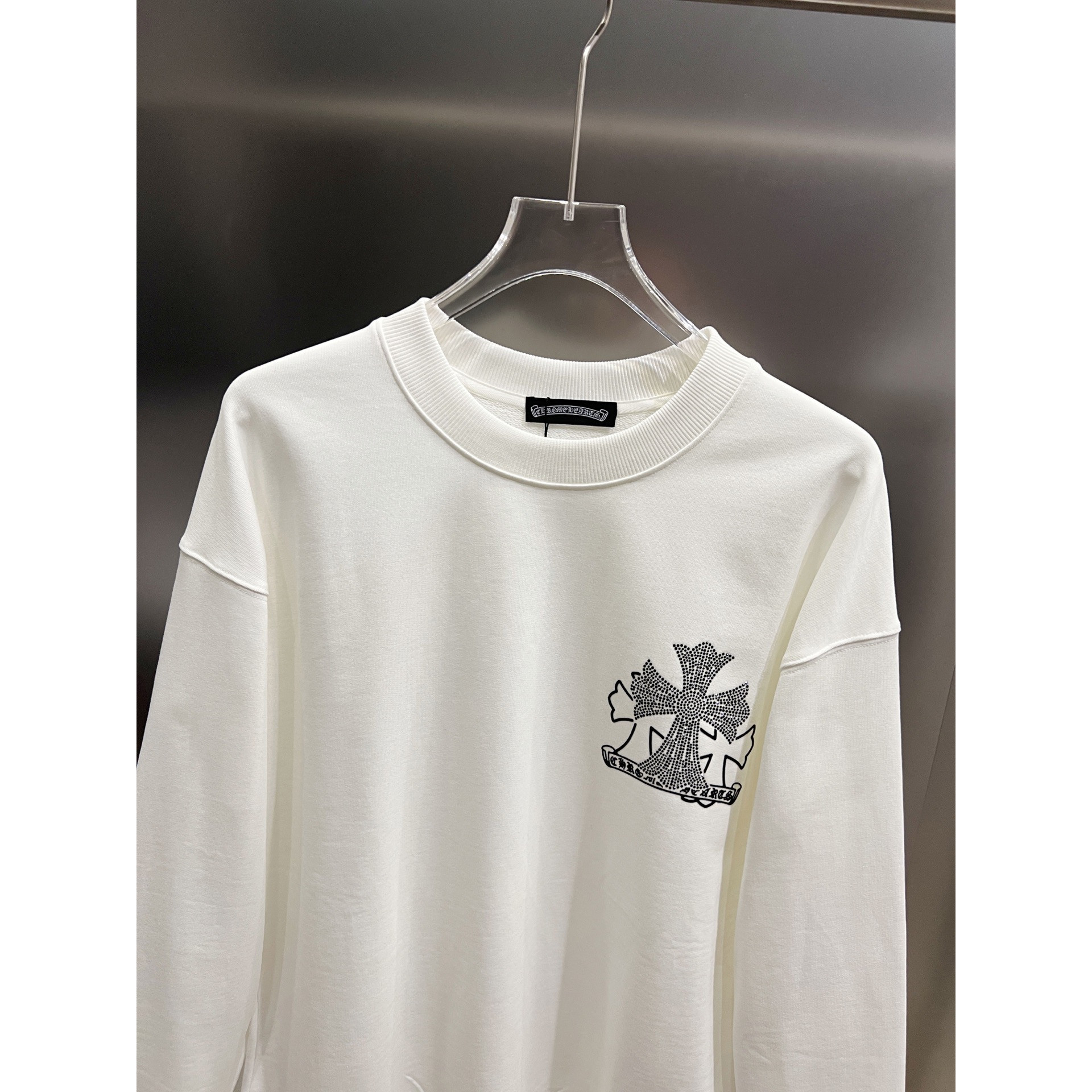 <p>CHROME HEARTS 圆领长袖卫衣(白)</p>