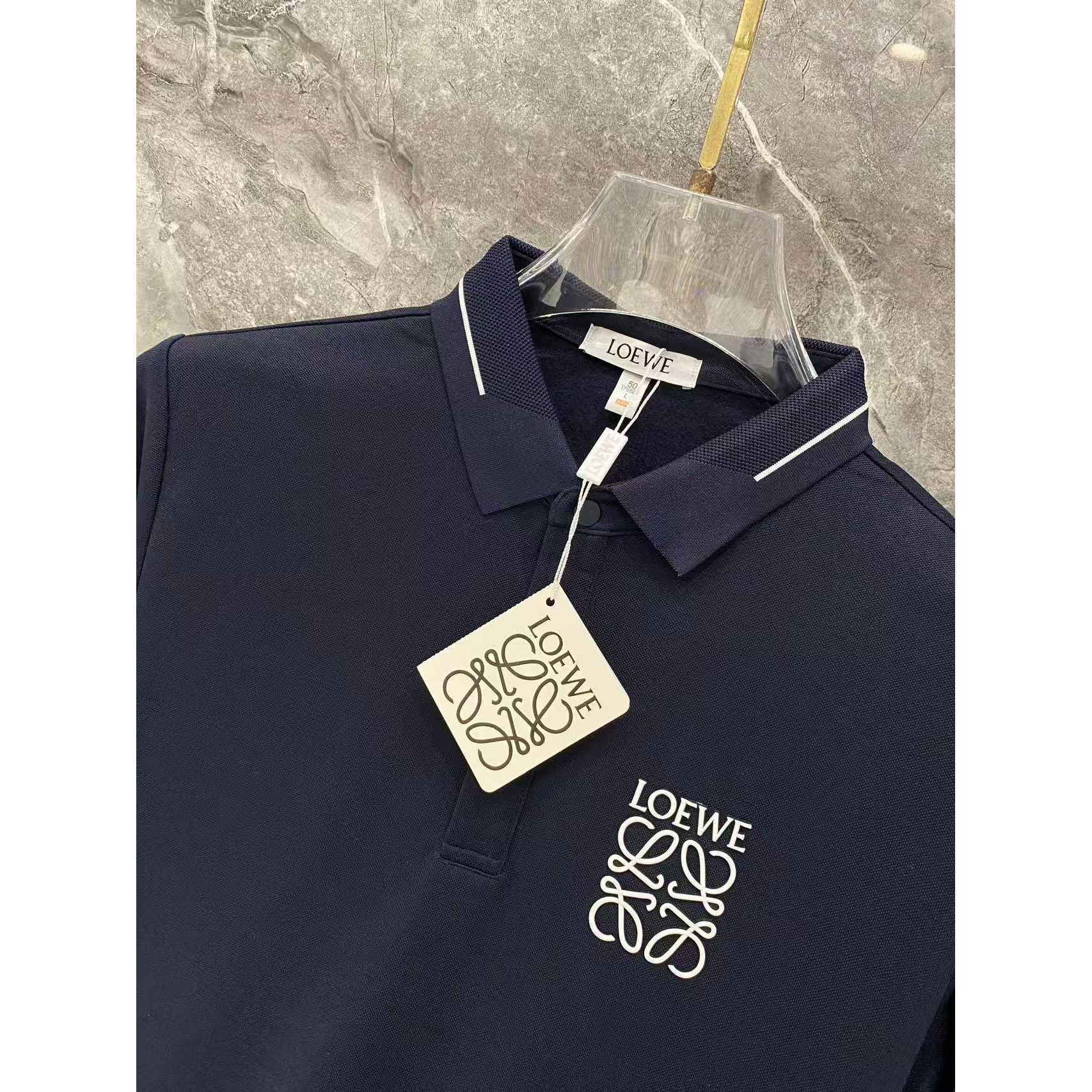 <p>&nbsp;LOEWE 秋冬长袖Polo(783020)</p>