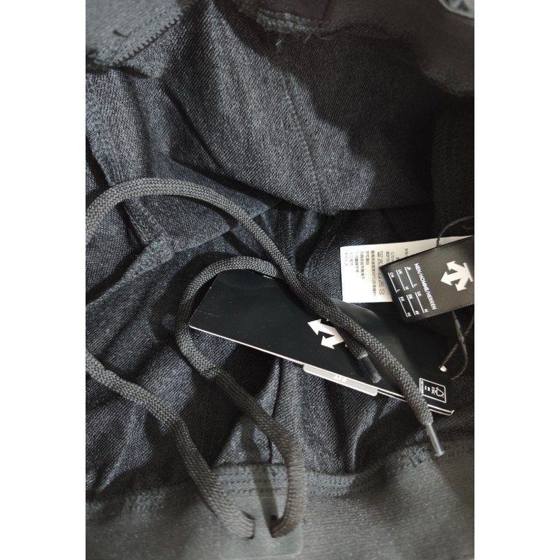 <p>DESCENTE 長褲(多色)</p>