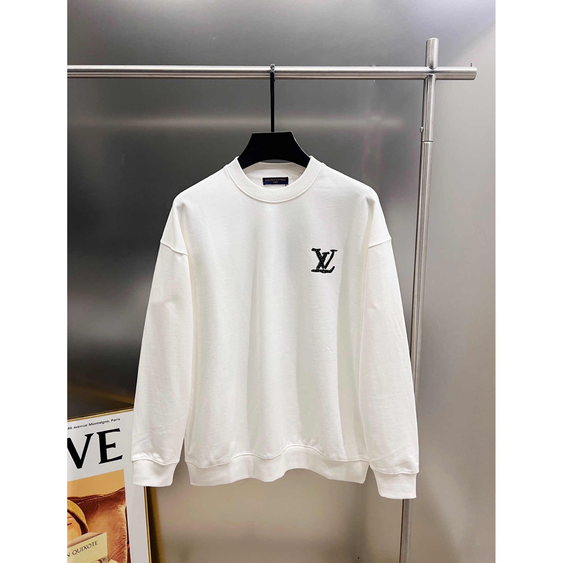 <p>LV 圆领长袖卫衣(白)</p>
