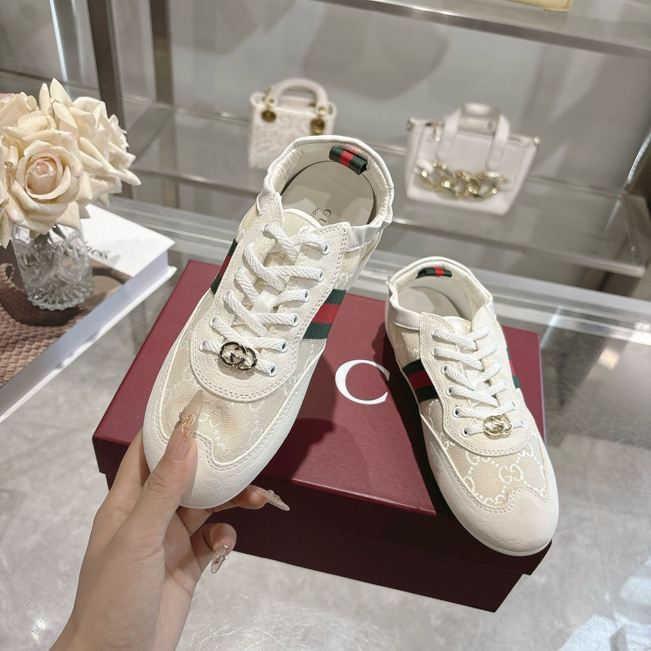 <p>GUCCI 橡筋鞋(白)</p>