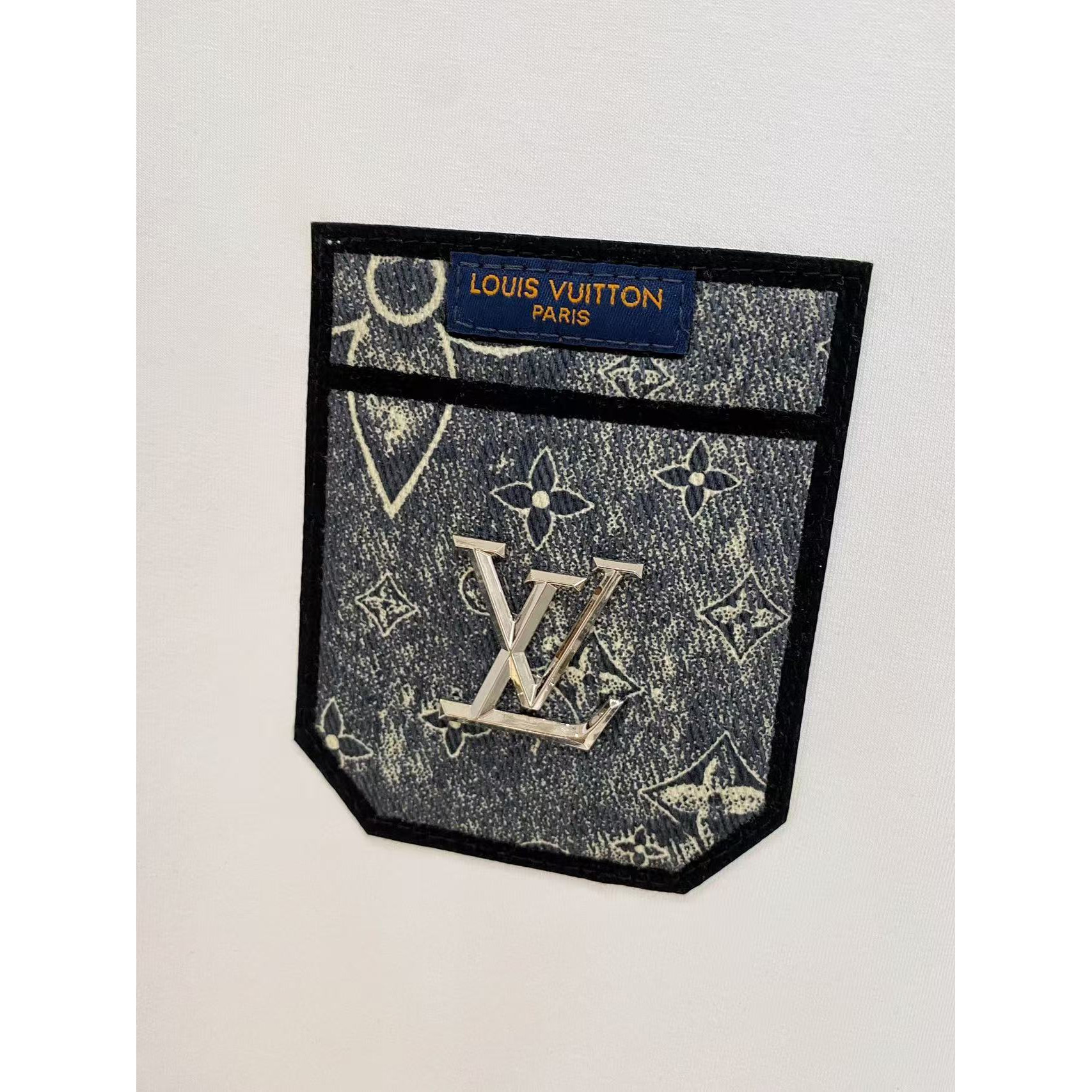 <p>LV 太空棉卫衣(白)</p>