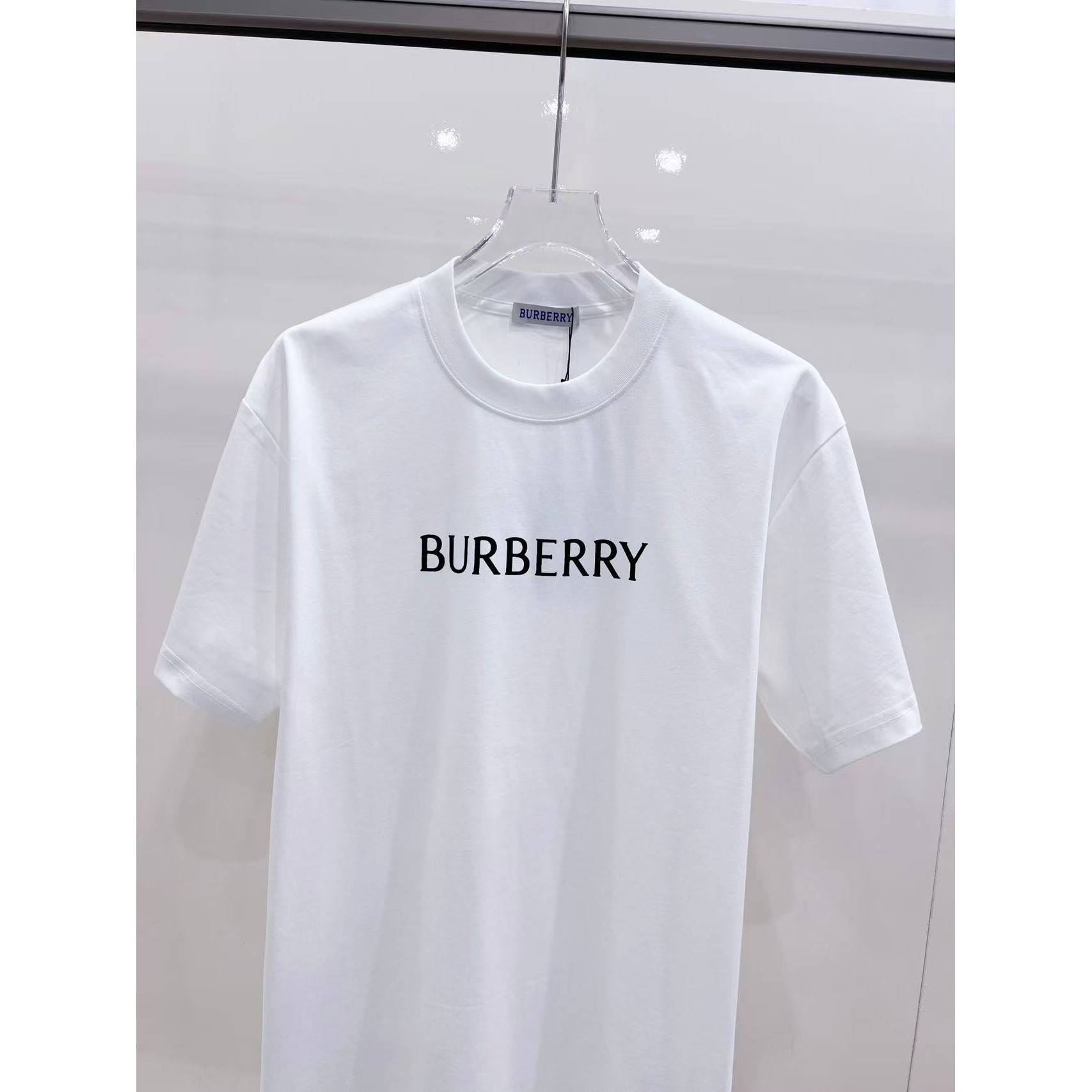 <p>BURBERRY 印花短袖T恤(白)</p>