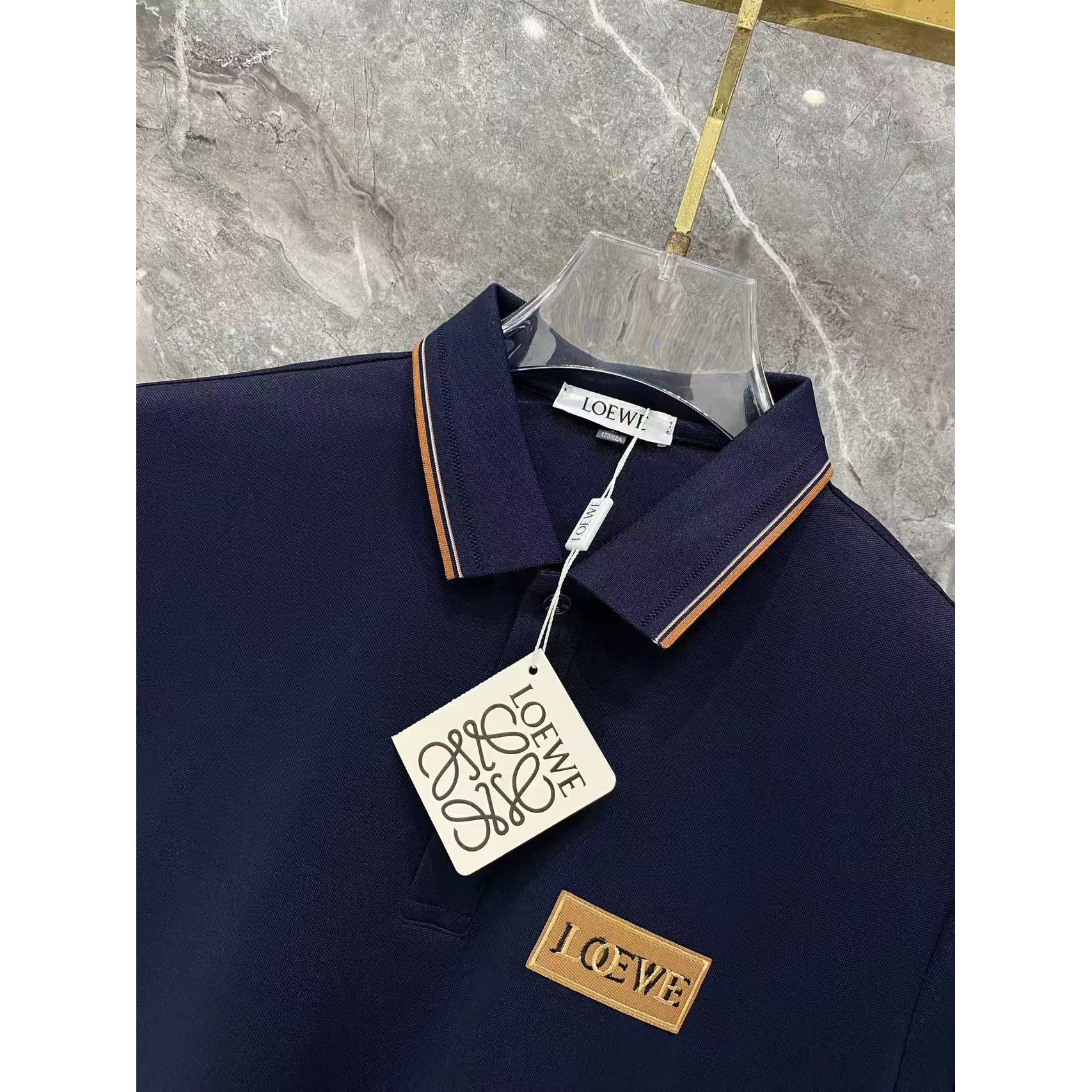 <p>LOEWE 秋冬长袖Polo(782985)</p>
