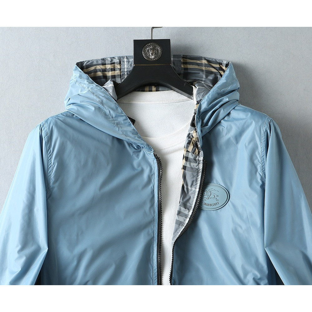 <p>BURBERRY 夹克外套(时尚设计师款)(天藍)</p>