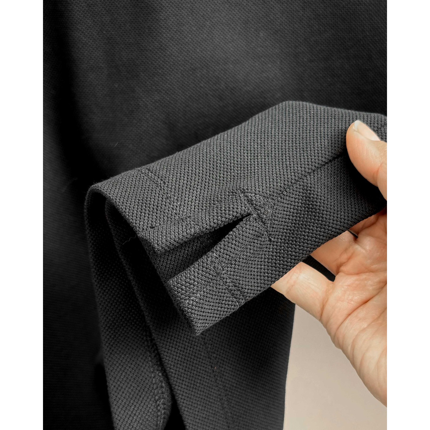 <p>BURBERRY 短袖翻领polo衫(黑)</p>