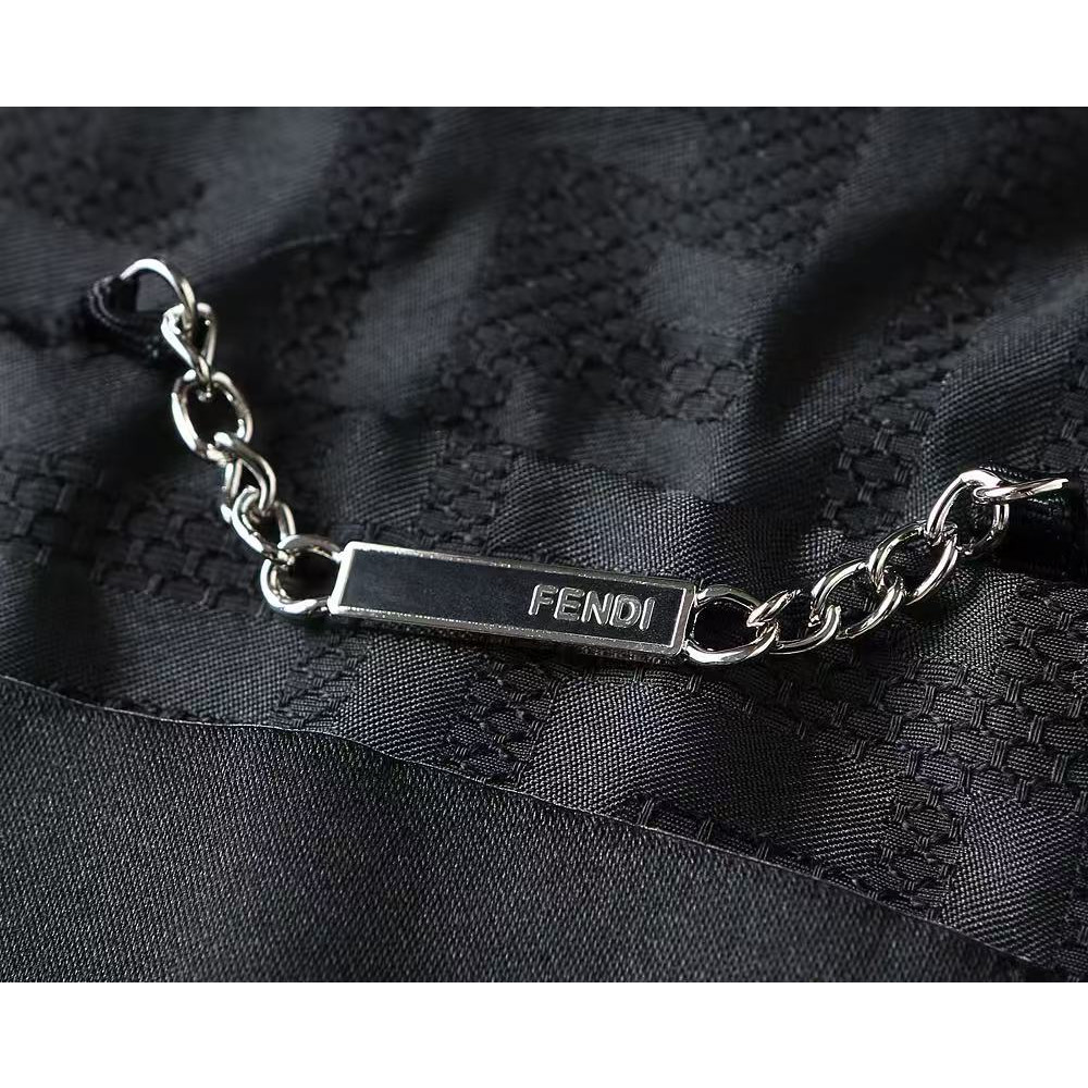 <p>FENDI 男士夹克外套(800839)</p>