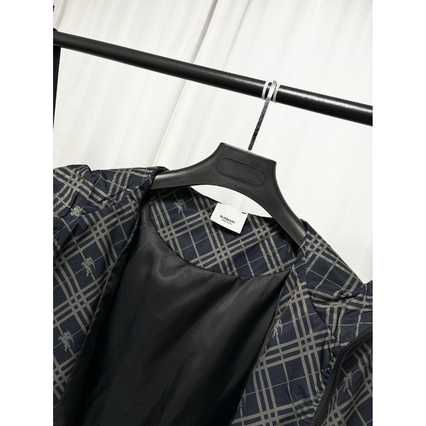 <p>Burberry 夹克外套</p>