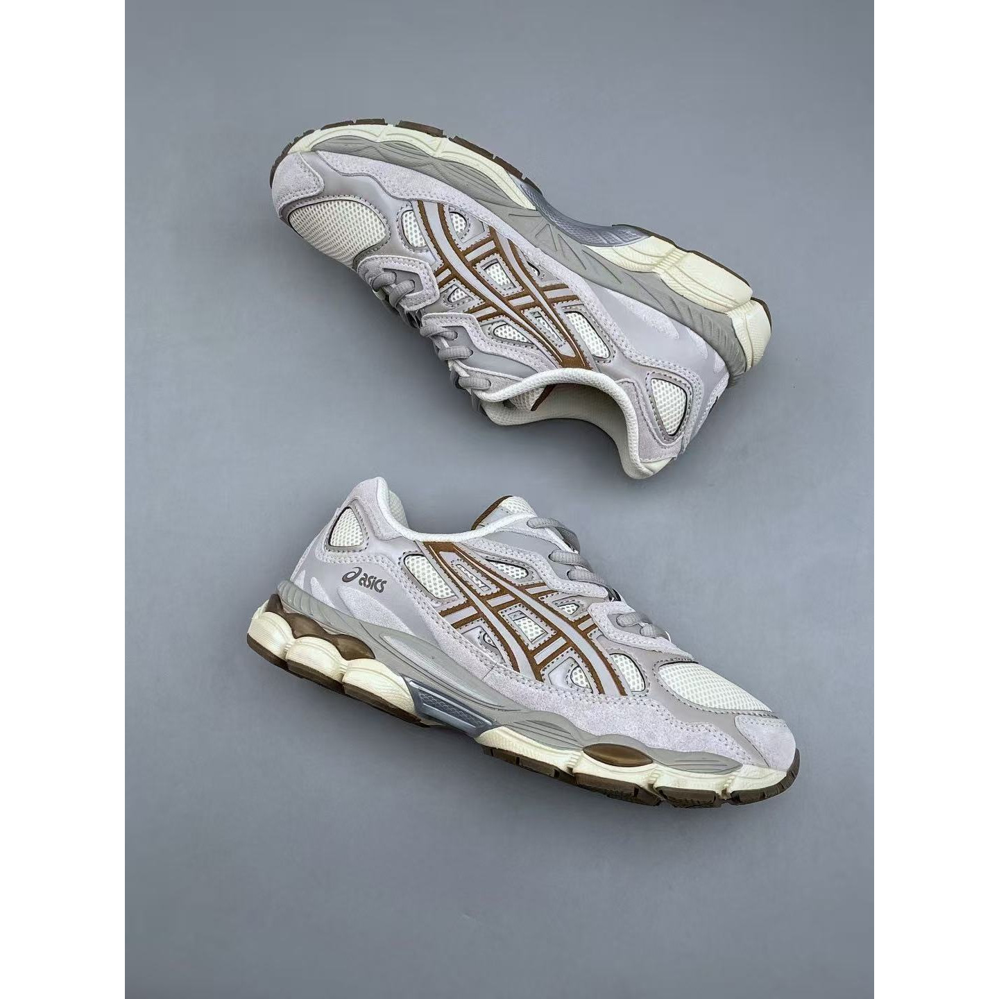 <p>Asics Gel-NYC 透气跑鞋</p>