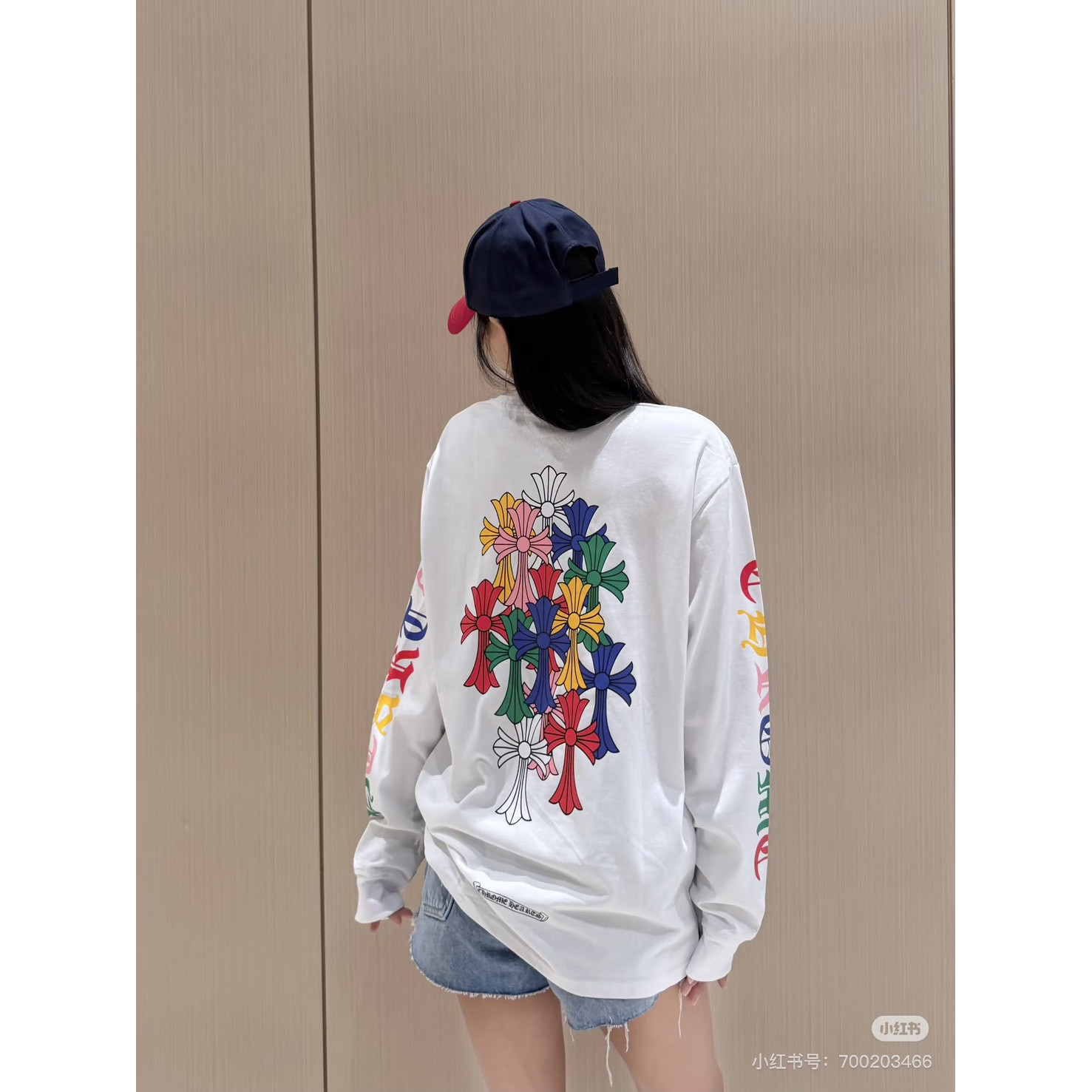 <p>Chrome Hearts 彩色十字圆领长T(HE272白)</p>