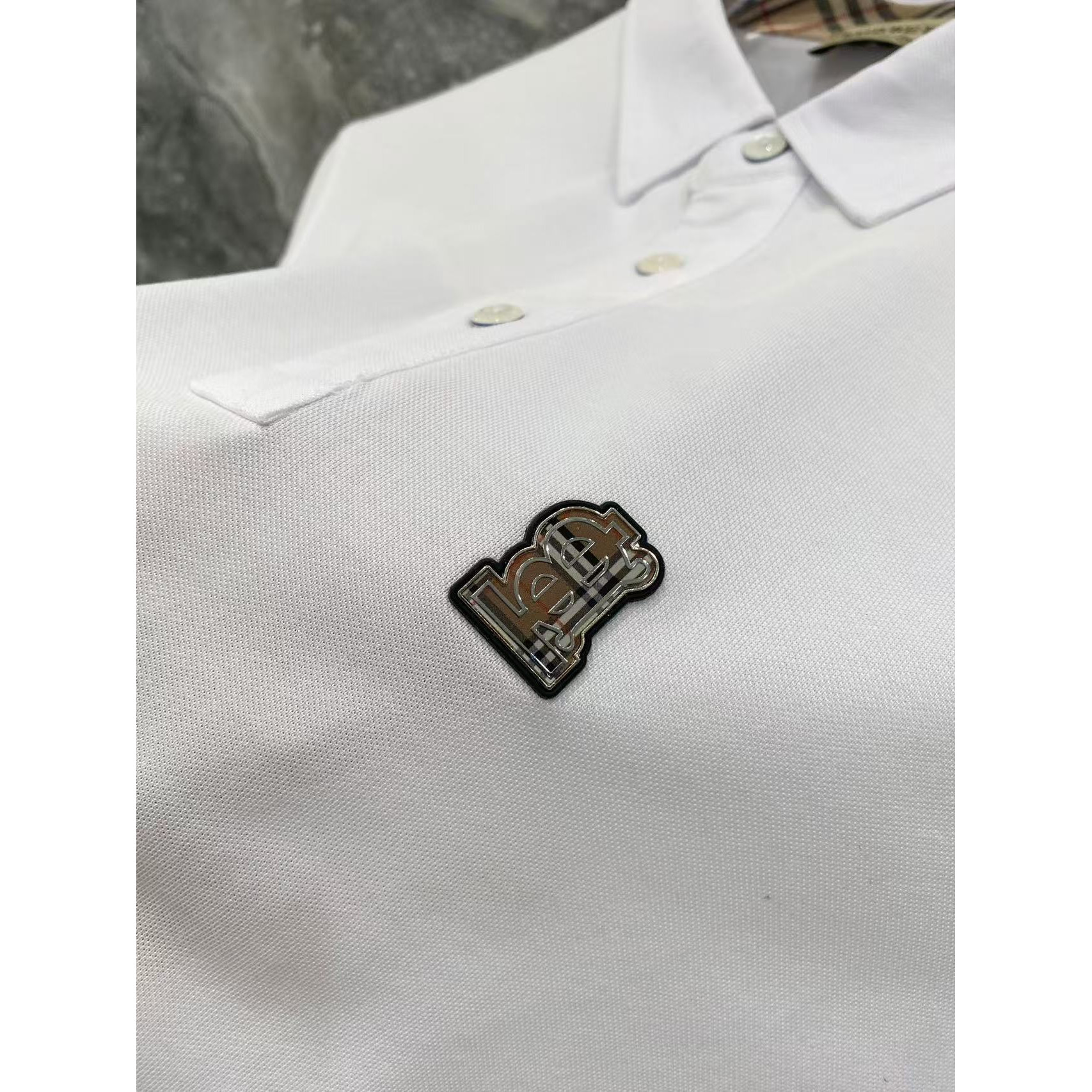<p>Burberry 秋冬长袖Polo(782995)</p>