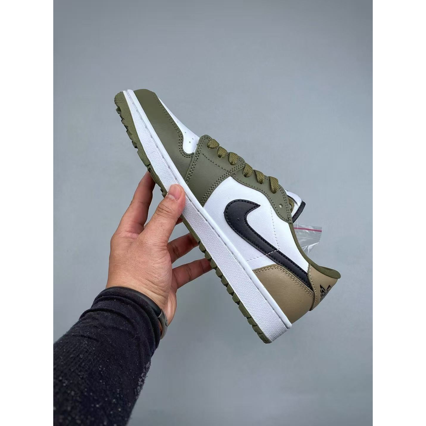 <p>Nike Air Jordan 1 Low (墨綠)</p>