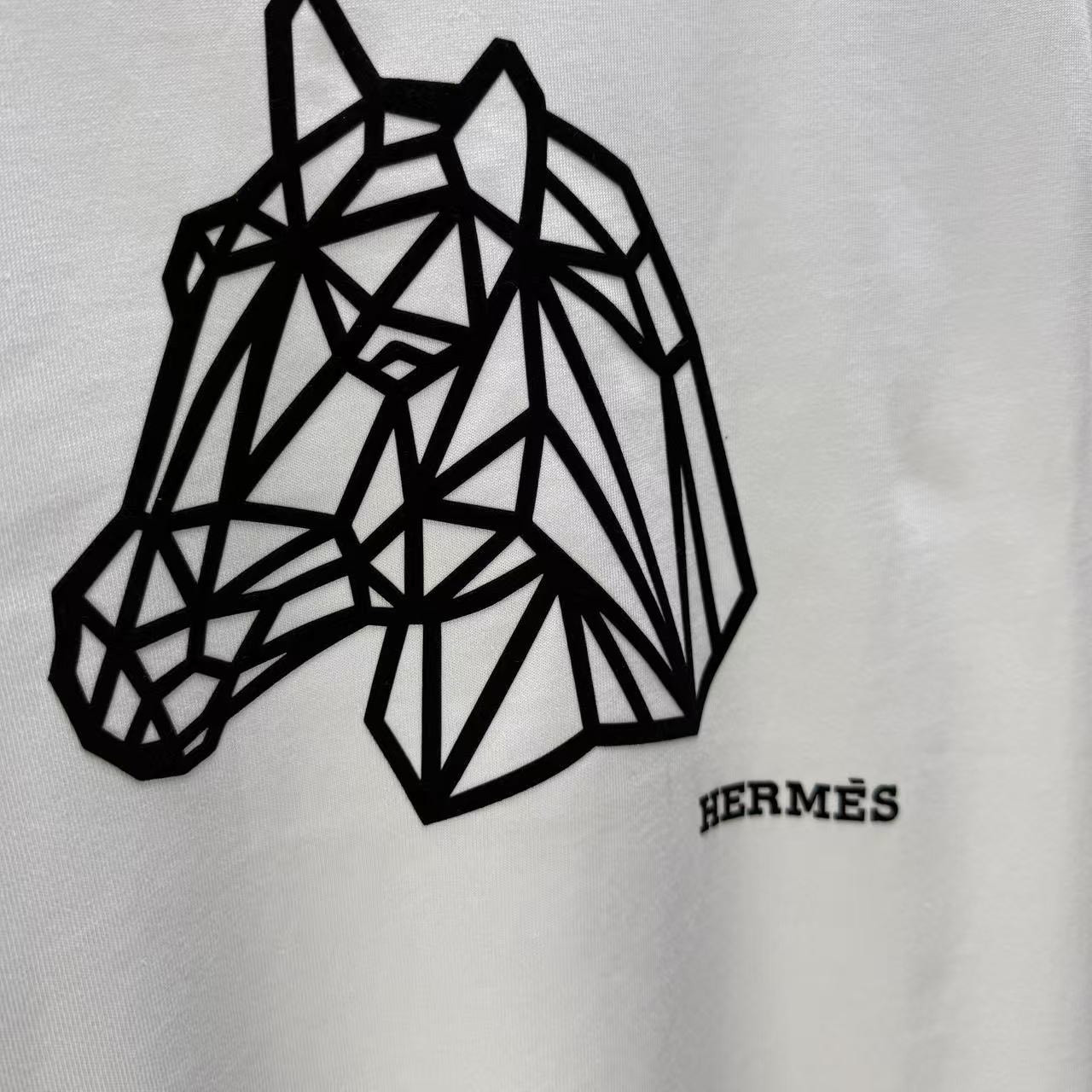 <p>HERMES 短袖T恤(白)</p>