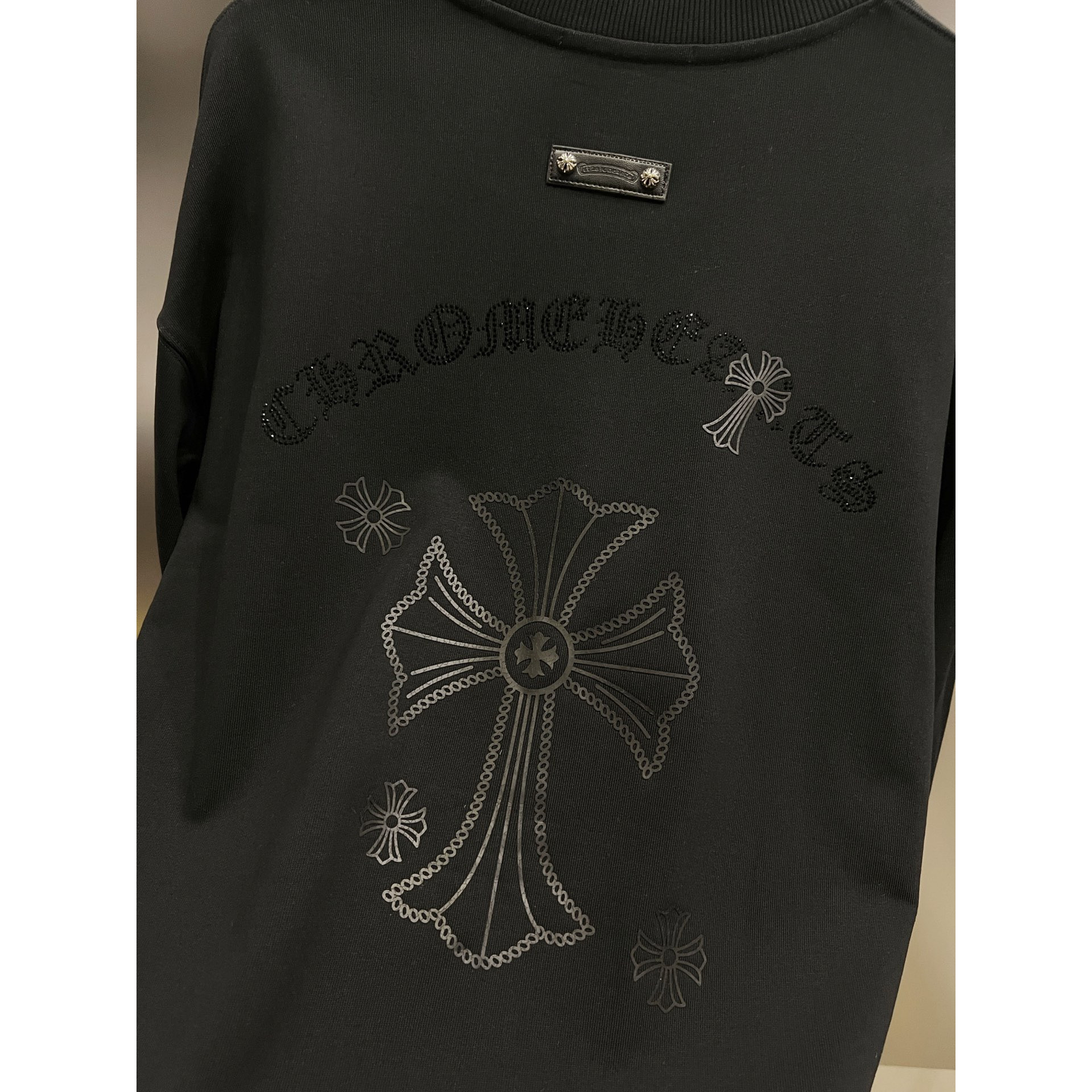 <p>CHROME HEARTS 圆领长袖卫衣(黑)</p>