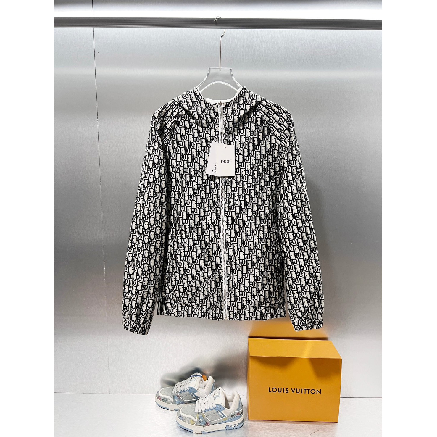 <p>DIOR 双面穿夹克外套(黑)</p>