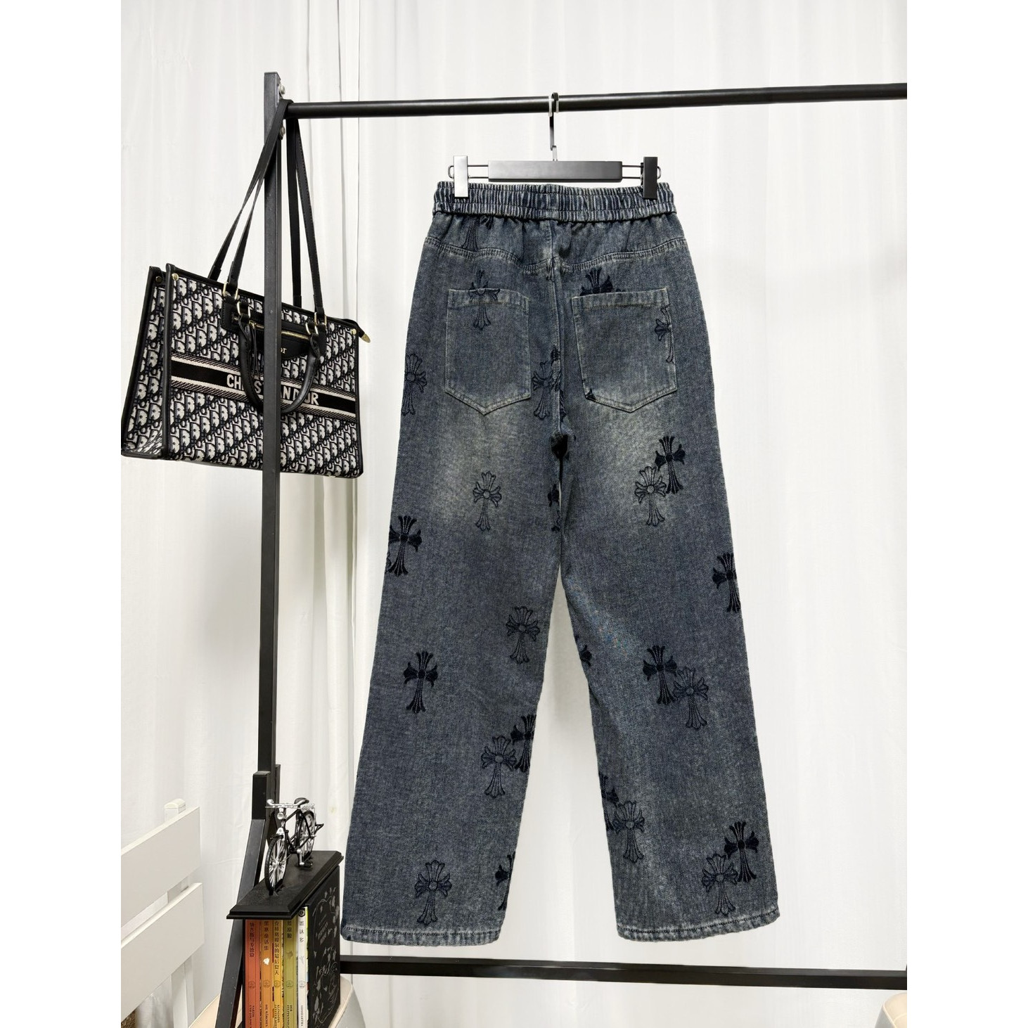 <p>Chrome Hearts 牛仔长裤</p>