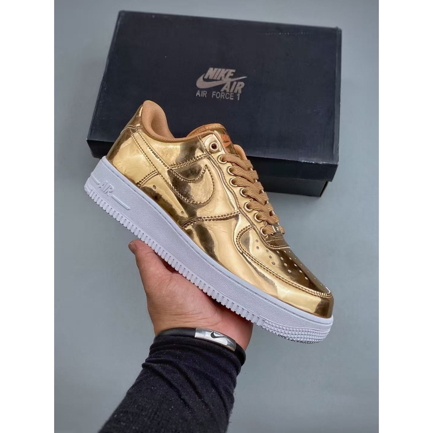 <p>全色&nbsp;Nike Air Force1 07 low&nbsp; (金/銀/銅)</p>