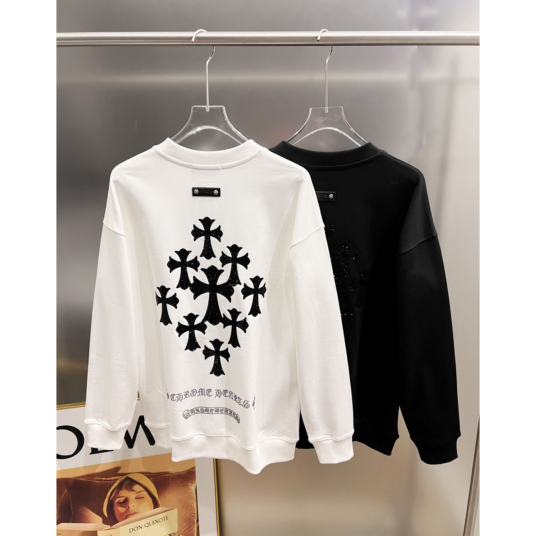 <p>CHROME HEARTS 圆领长袖卫衣(白)</p>