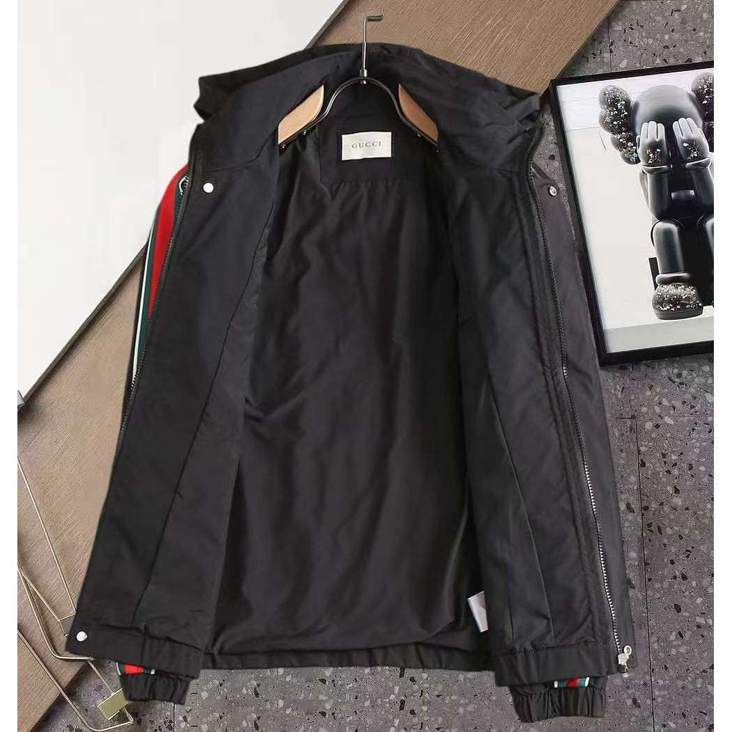 <p>GUCCI 男士夹克外套(黑)</p>