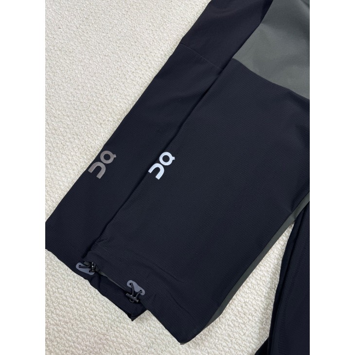 <p>On 昂跑 Track Pants 2 男款輕量透氣運動長褲(灰綠)</p>