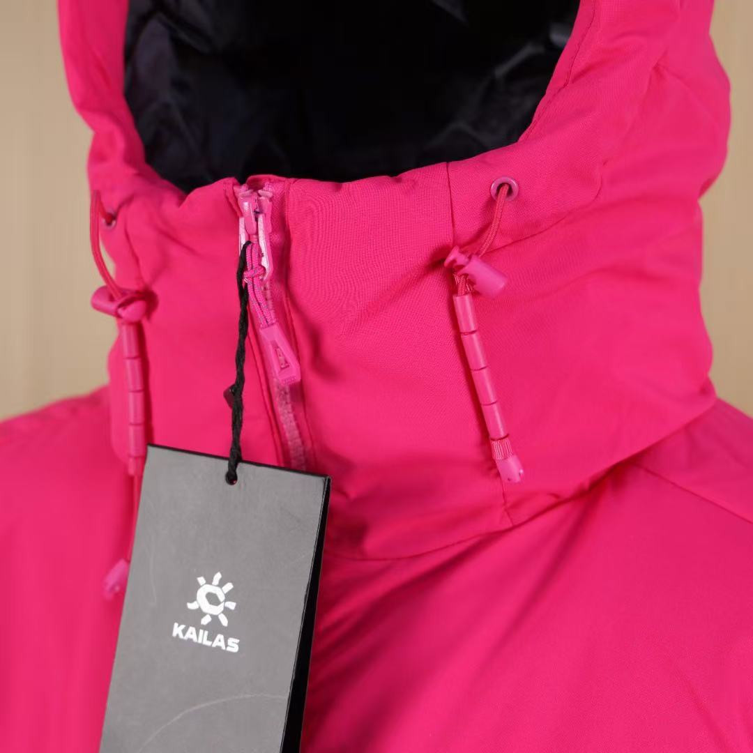 <p>KAILAS 达古冬季户外抗寒加厚登山防风服(粉)</p>