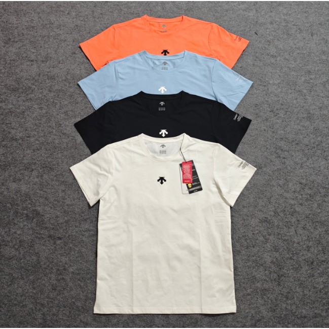 <p>DESCENTE 韓版短袖T恤</p>