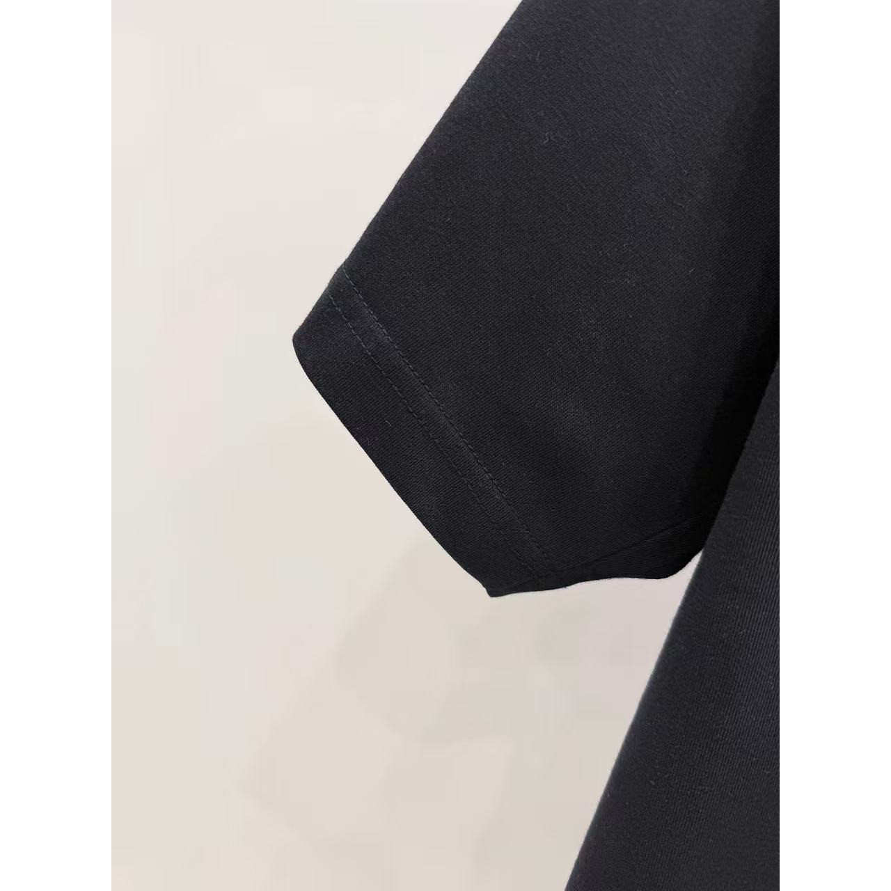 <p>&nbsp;BURBERRY 战马字母短袖t恤(黑)&nbsp;</p>