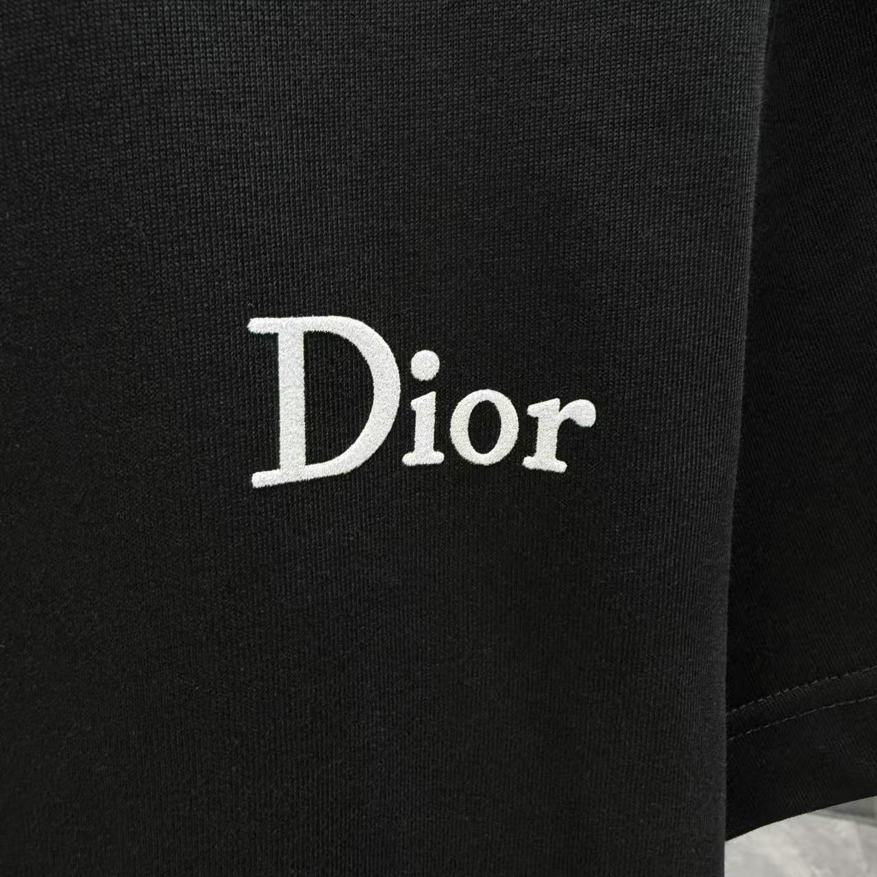 <p>DIOR 短袖T恤(黑)</p>