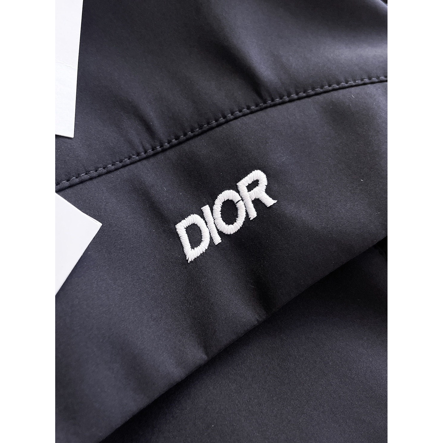<p>DIOR 男士夹克外套(黑)</p>