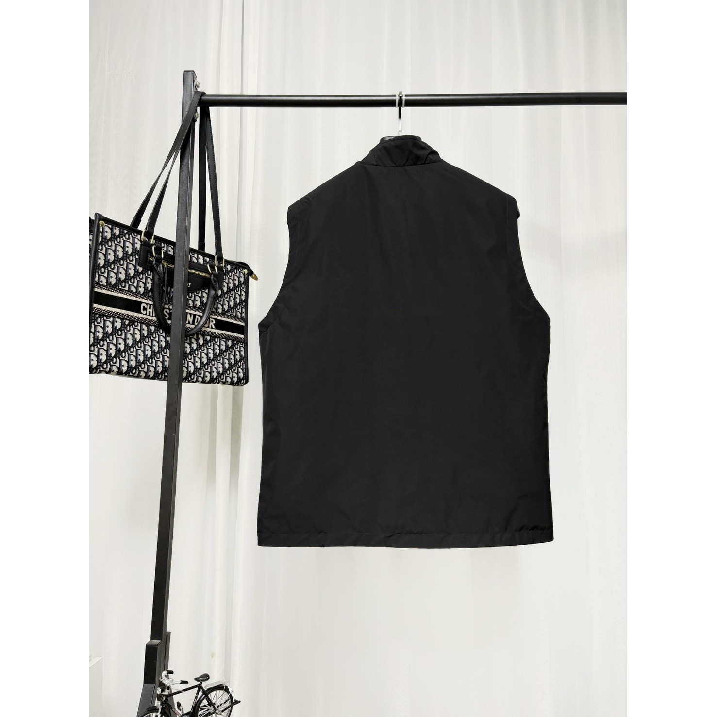 <p>Prada 双面马甲外套</p>