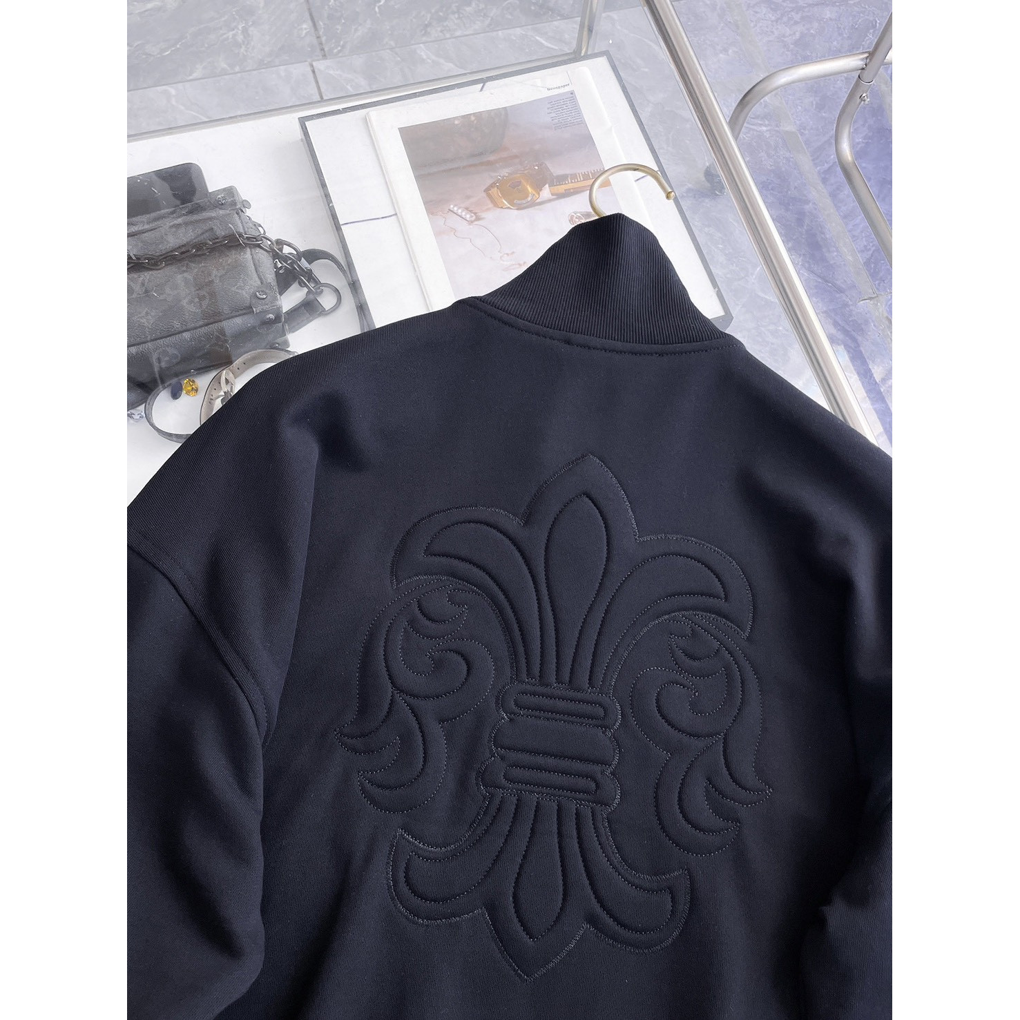 <p>CHROME HEARTS 男士夹克外套(黑)</p>