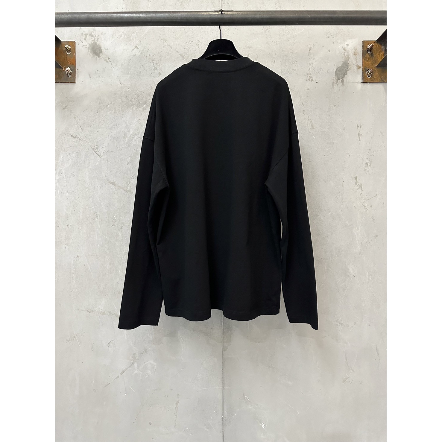 <p>Acne Studio 立体字母刺绣徽标圆领长袖T恤(黑)</p>
