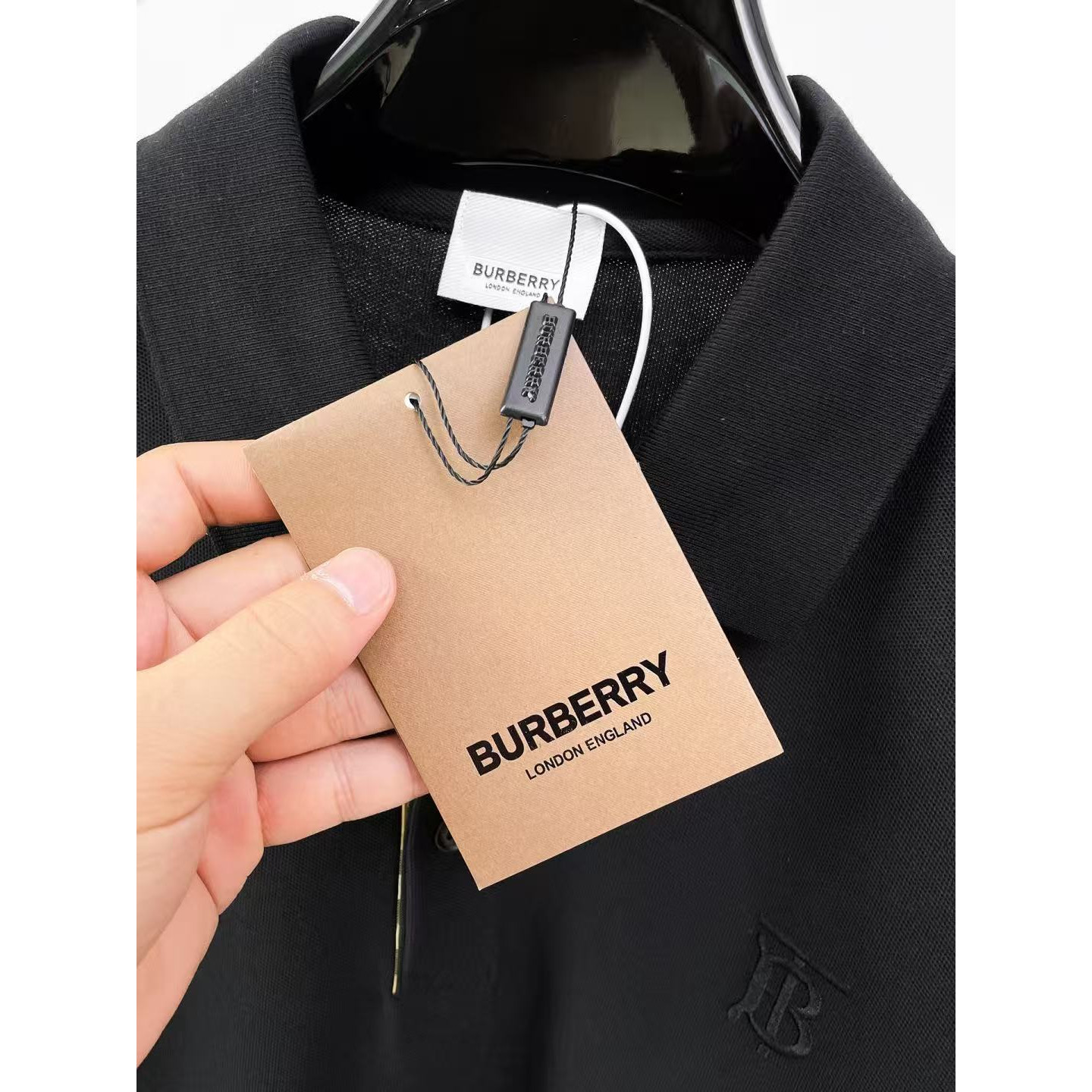 <p>BURBERRY 长袖Polo衫(黑)</p>