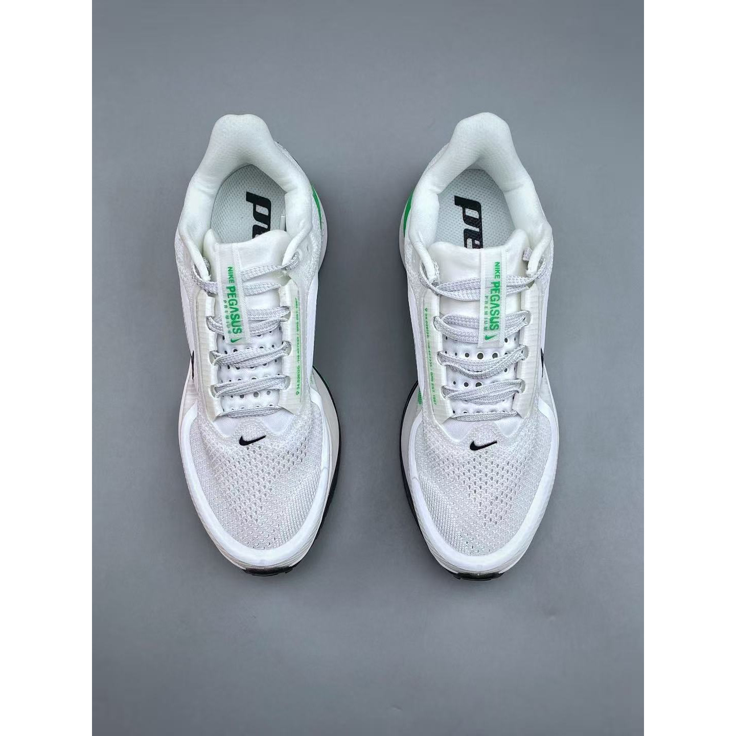 <p>Nike Air Zoom Pegasus Premium 网面全掌气垫缓震跑鞋</p>
