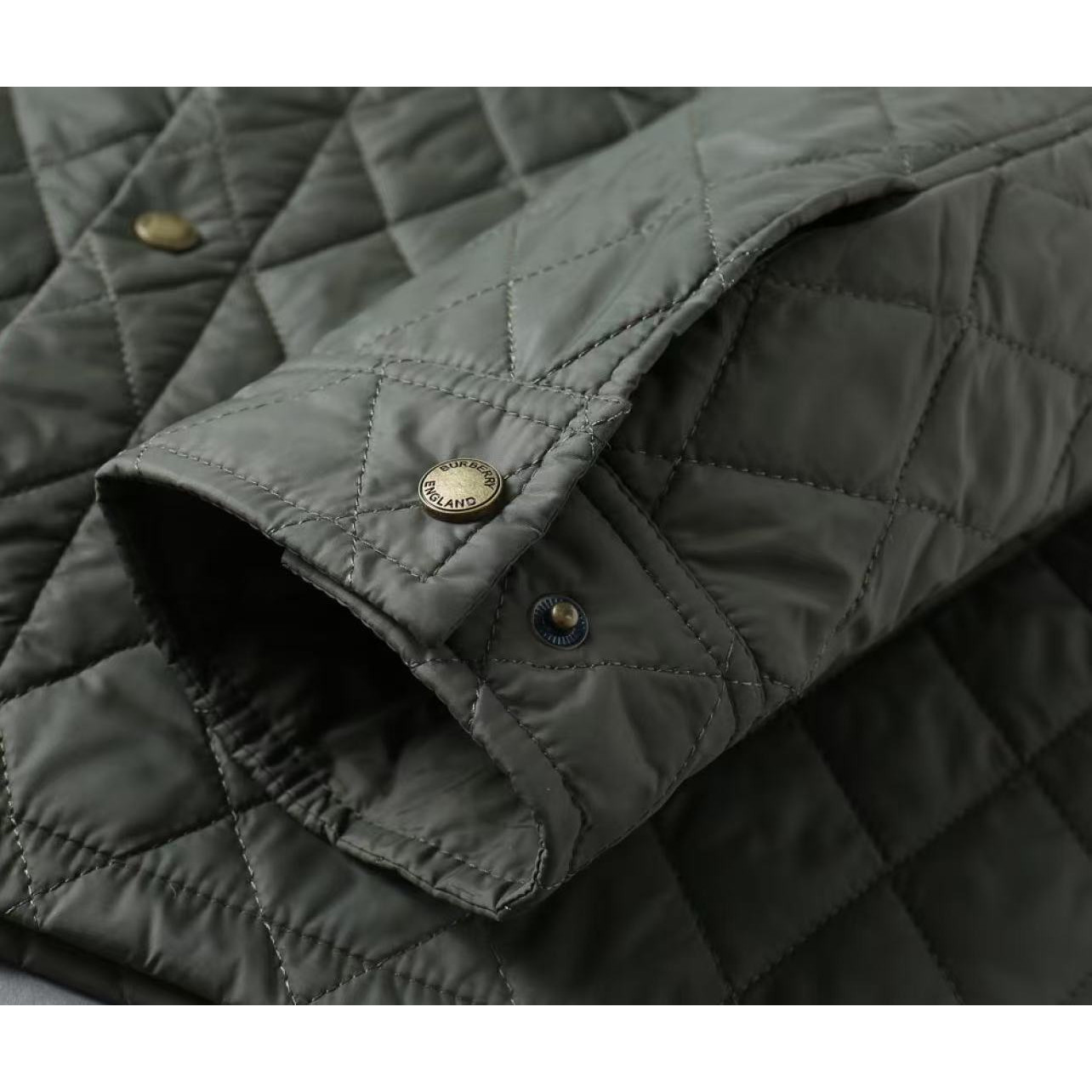 <p>BURBERRY 加厚棉服外套(綠)</p>