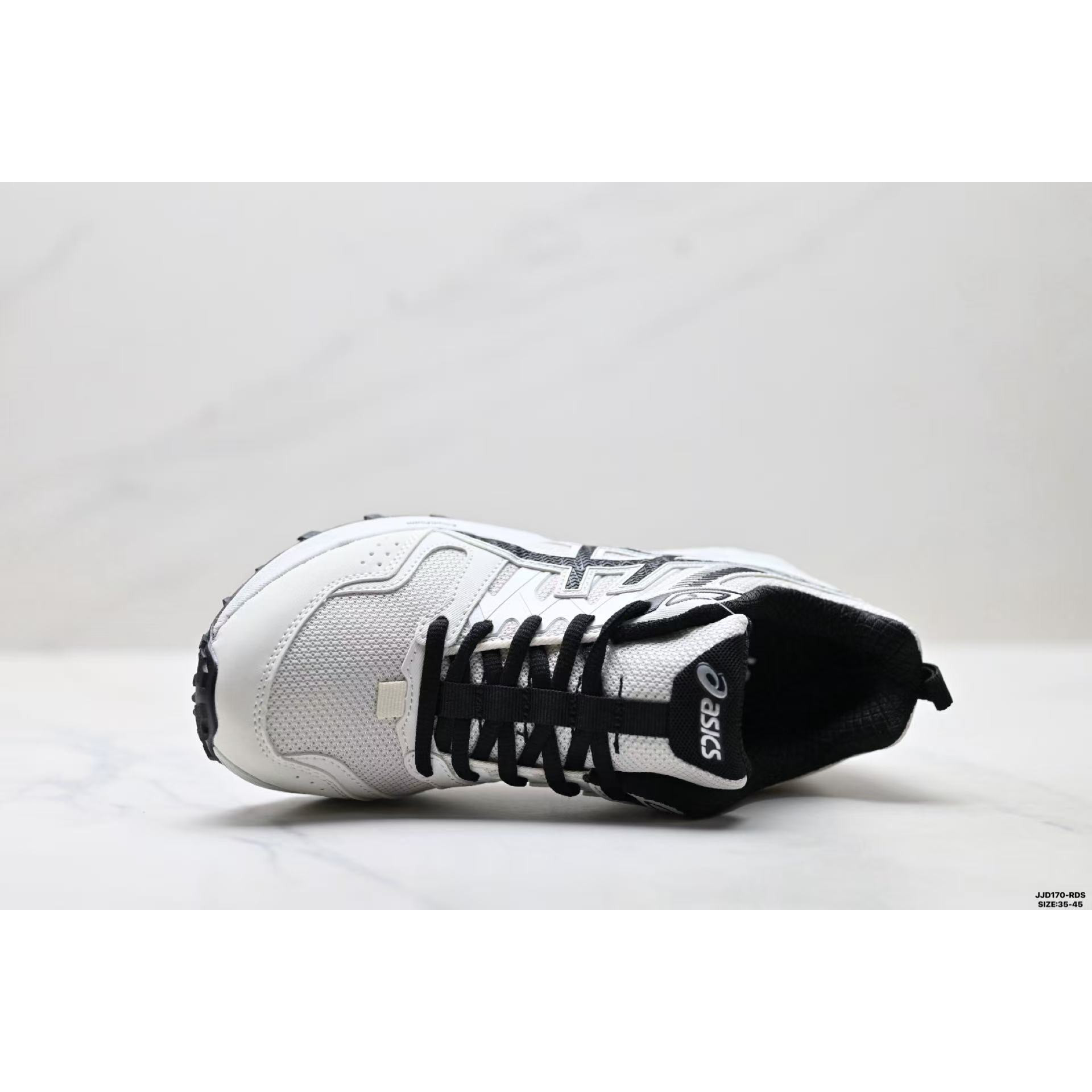 <p>Asics GEL-SONOMA 耐磨透气低帮休闲鞋(白)&nbsp;</p>