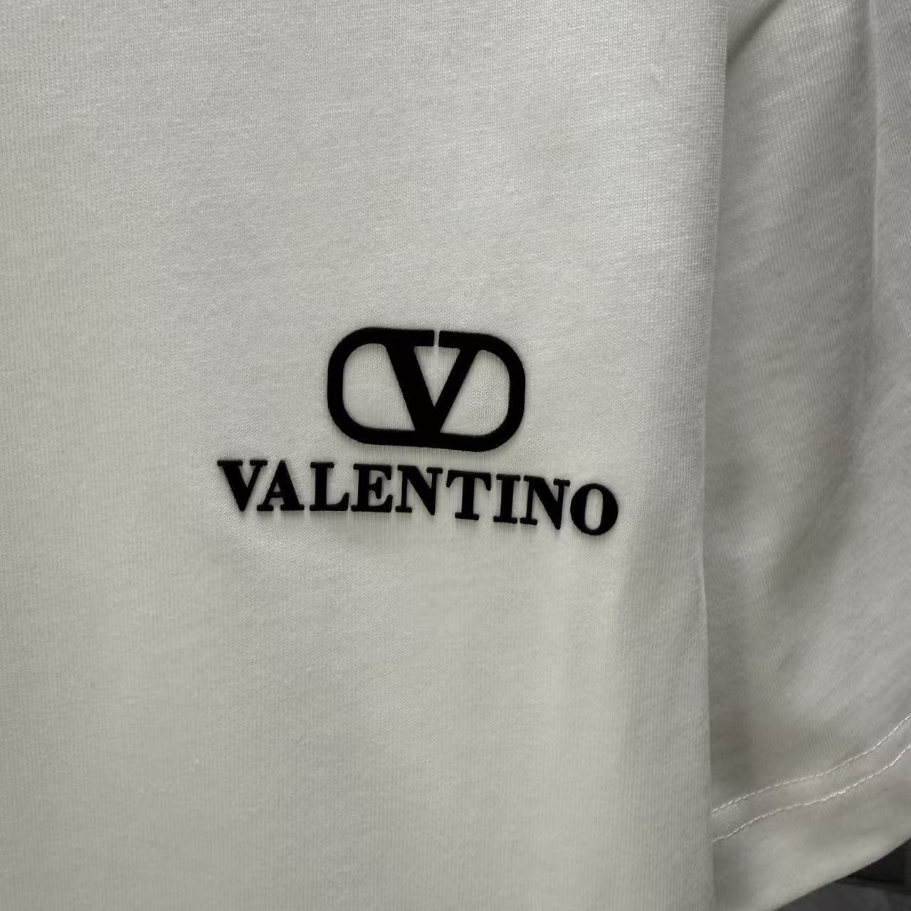 <p>VALENTION 短袖T恤(白)</p>