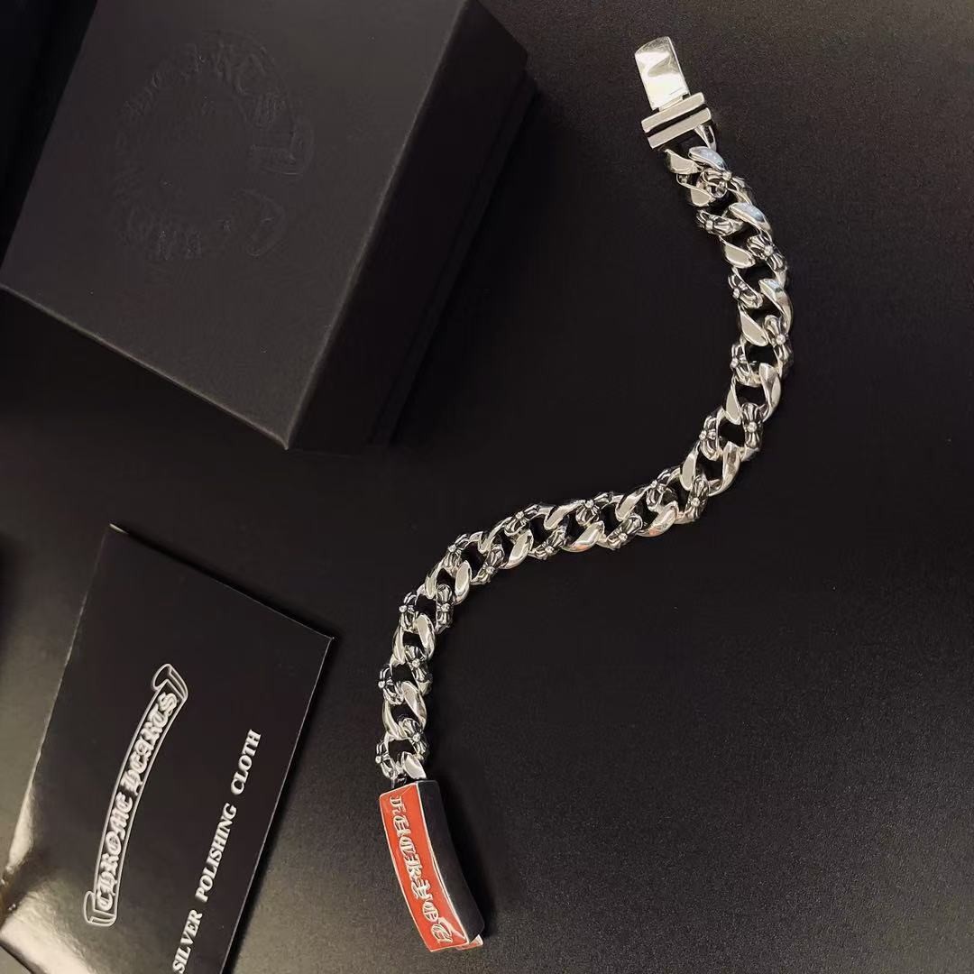 <p>CHROME HEARTS 手鍊</p>