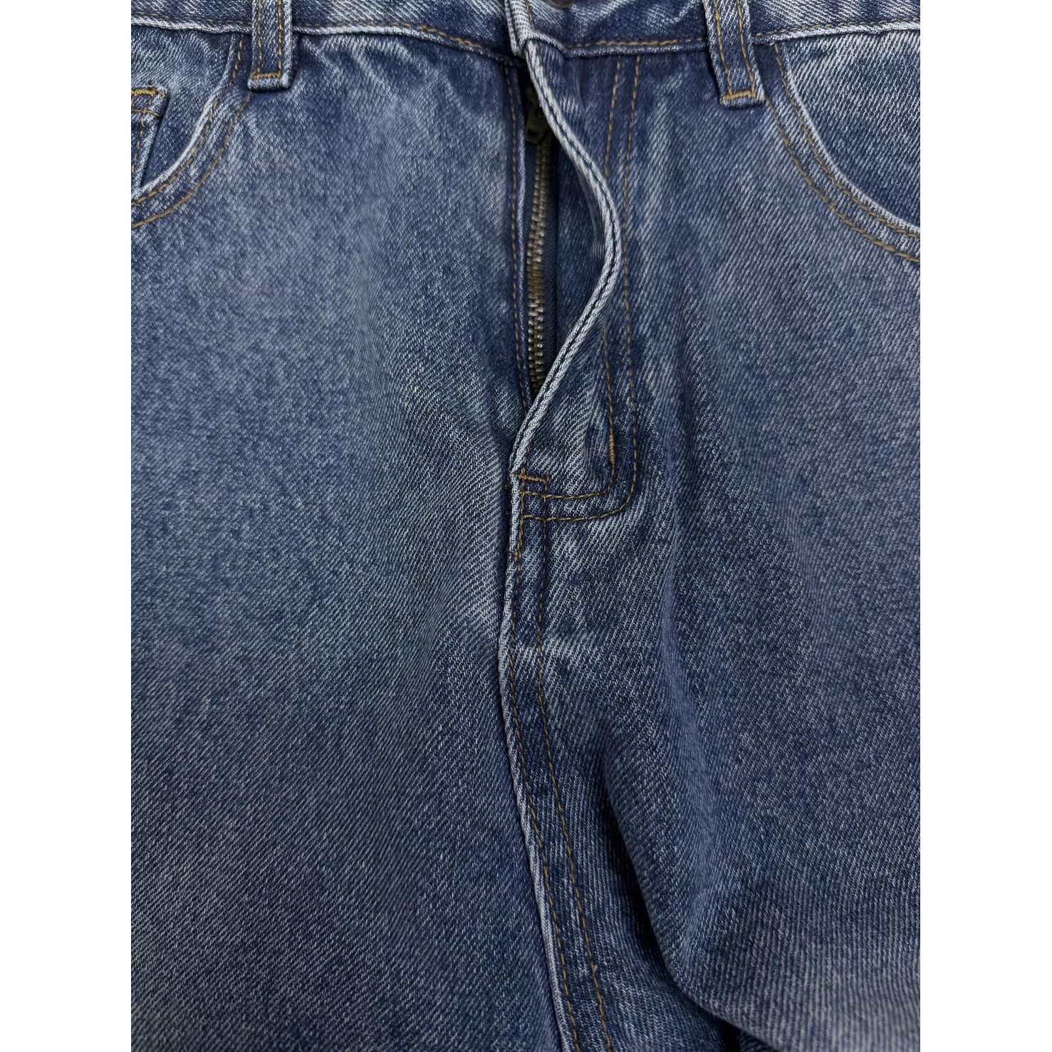 <p>Maison Margiela 口袋刺绣🪡数字🔢情侣款水洗宽松牛仔裤(藍)</p>