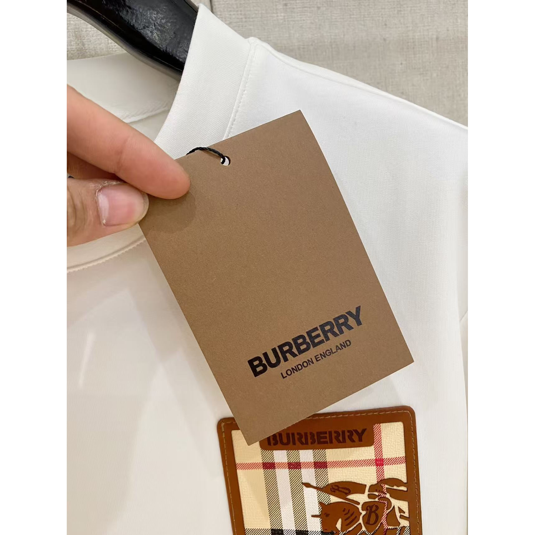 <p>BURBERRY 太空棉卫衣(白)</p>