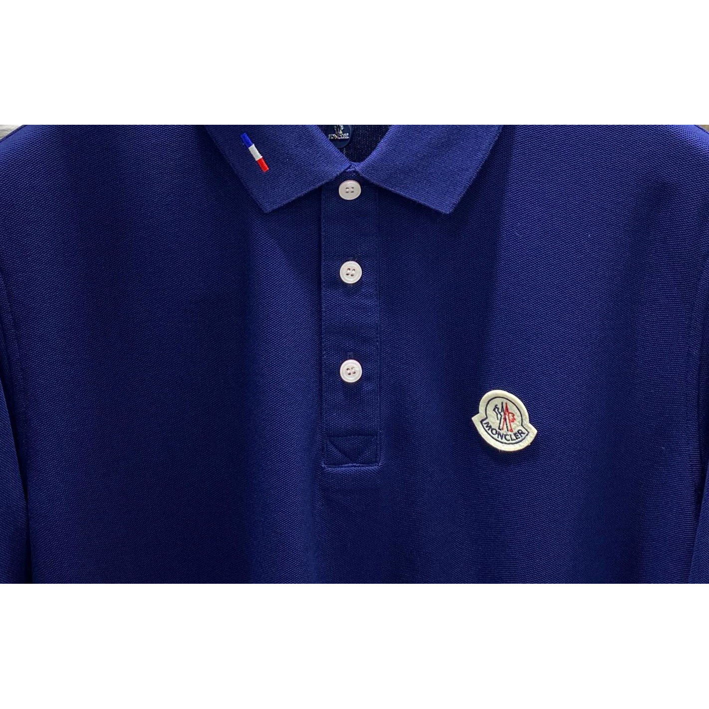 <p>MONCLER 立体徽标翻领长袖Polo衫(藍)</p>